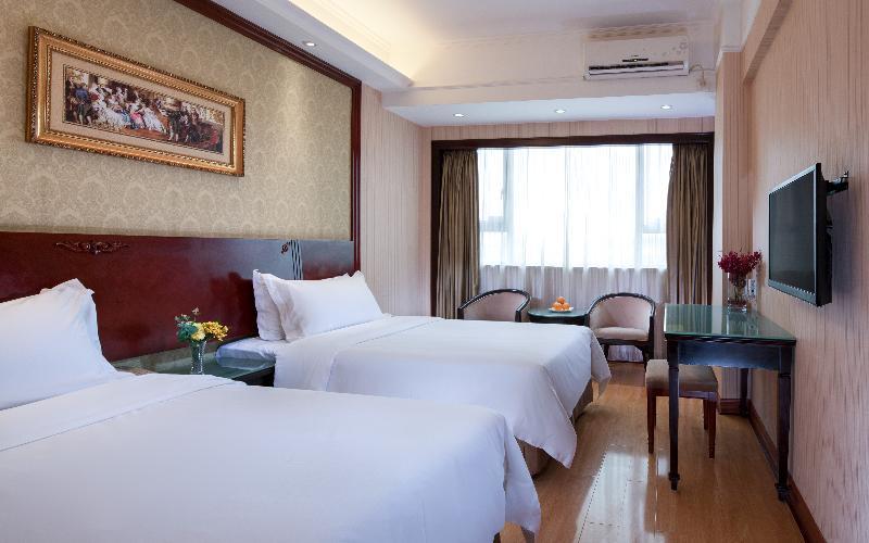 Vienna Hongqiao National Exhibition 4* Shanghai